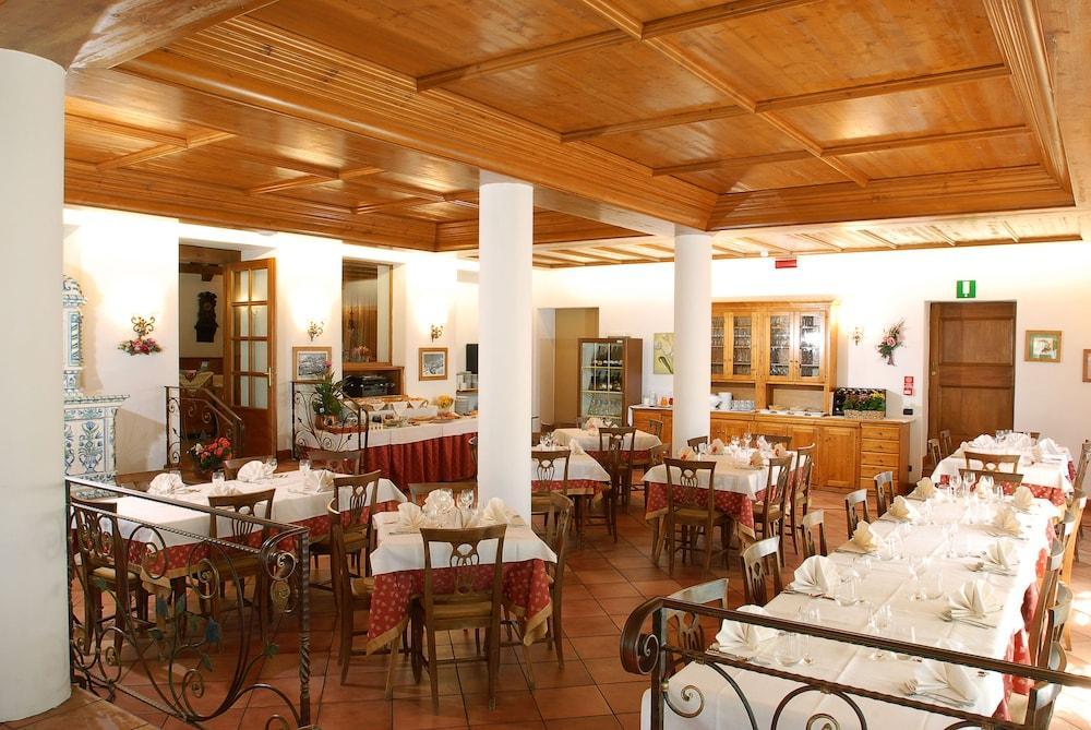 Hotel Albergo Dolomiti San Vito di Cadore Exterior photo