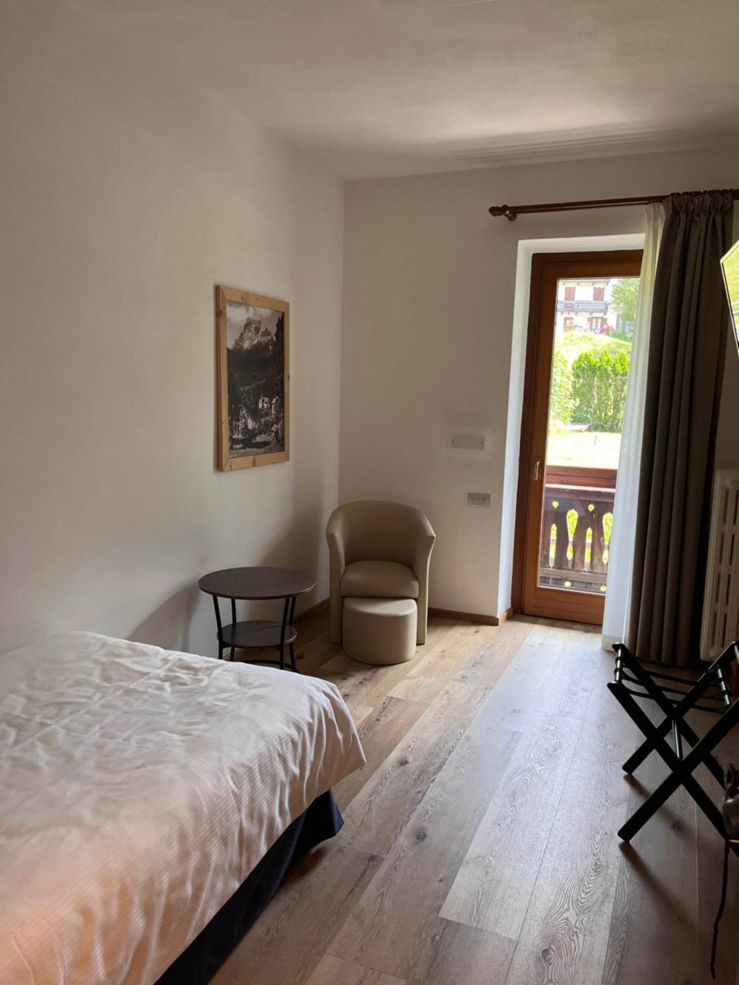 Hotel Albergo Dolomiti San Vito di Cadore Exterior photo