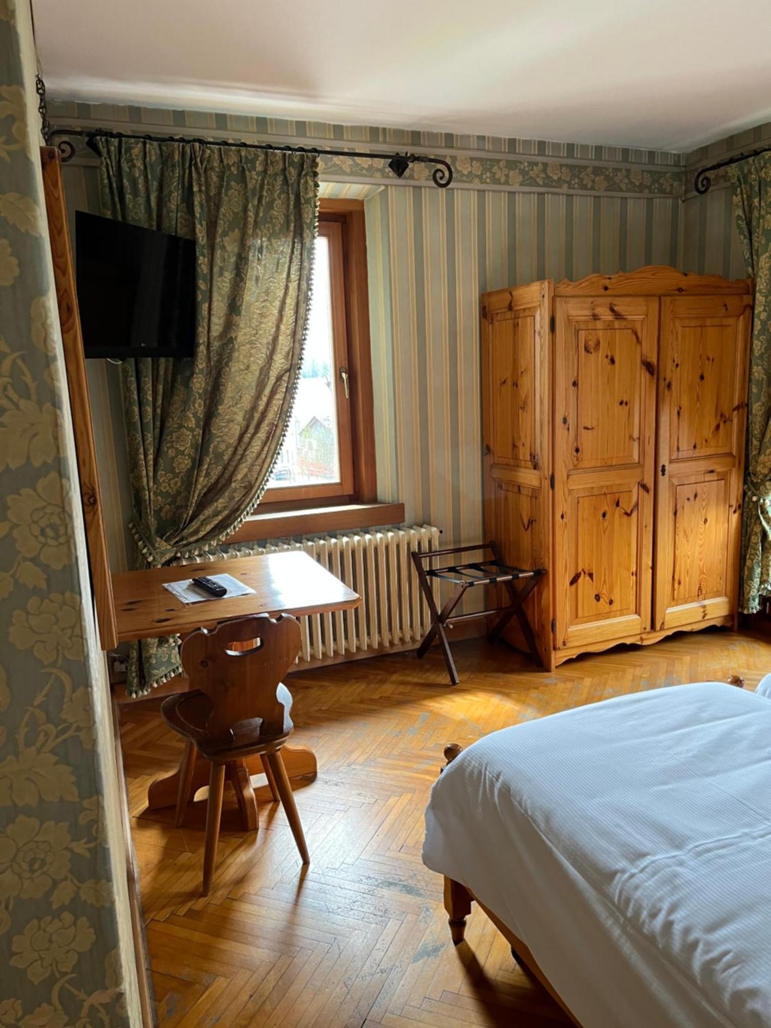 Hotel Albergo Dolomiti San Vito di Cadore Exterior photo