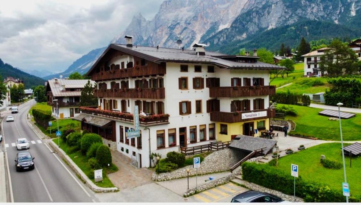 Hotel Albergo Dolomiti San Vito di Cadore Exterior photo