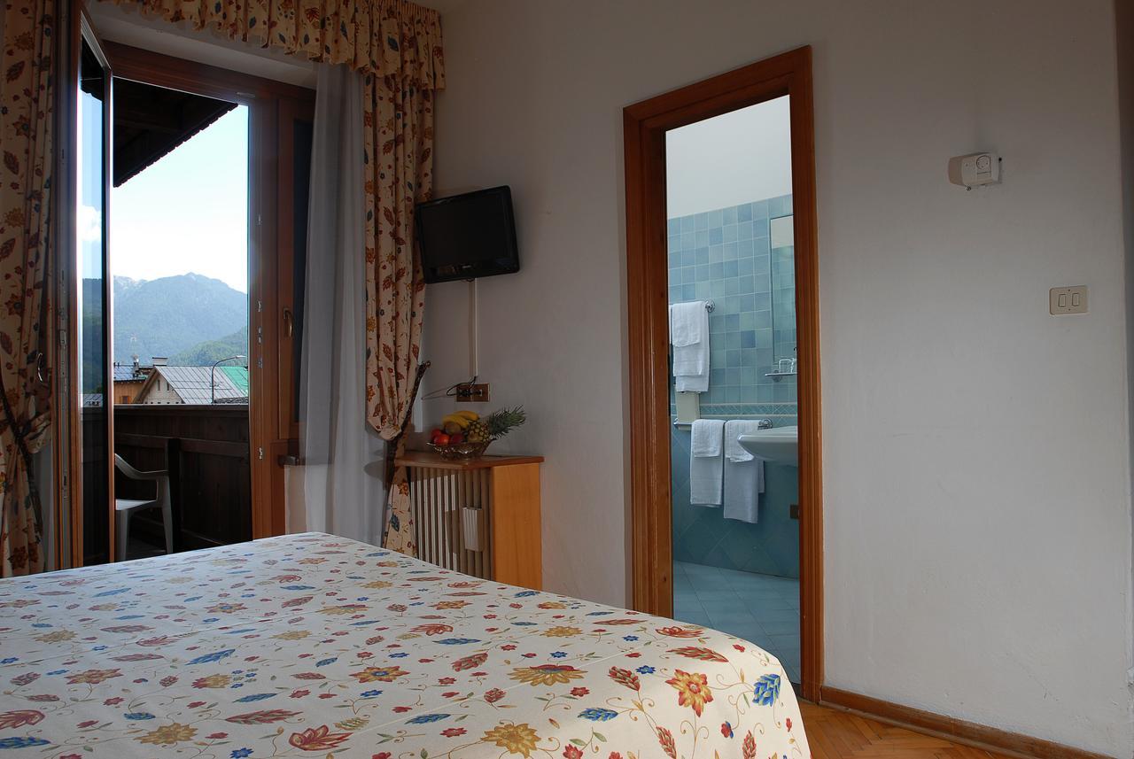Hotel Albergo Dolomiti San Vito di Cadore Exterior photo