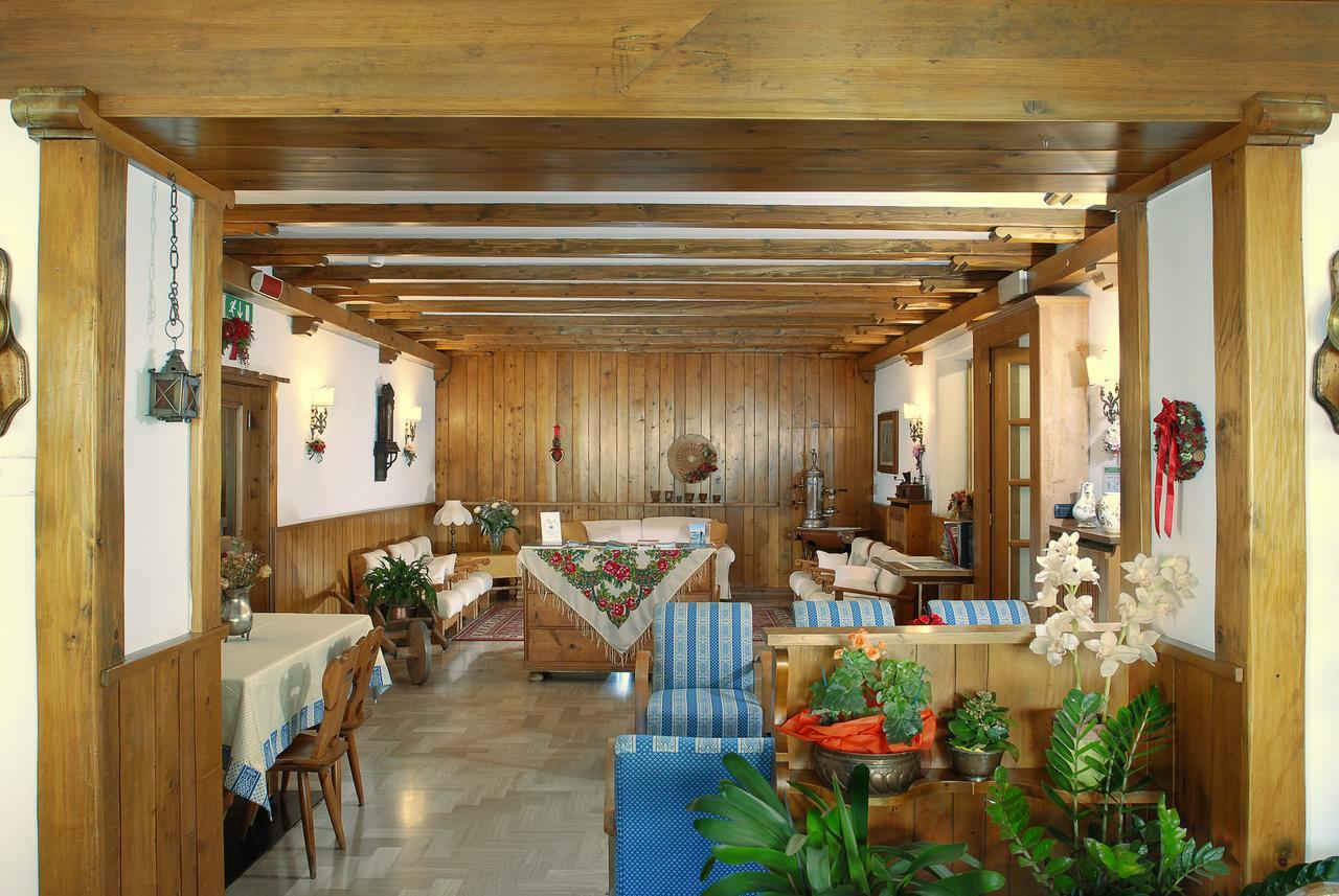 Hotel Albergo Dolomiti San Vito di Cadore Exterior photo